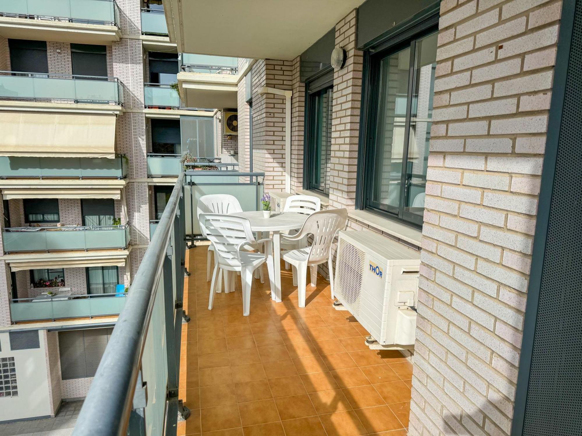 Reina Del Pilar Comotucasa Zaragoza Exteriér fotografie
